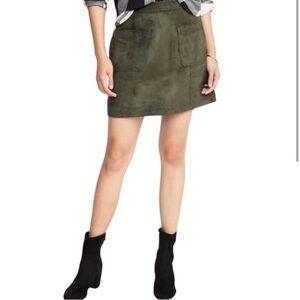 Old Navy Olive Green Suede Mini Skirt Size 2